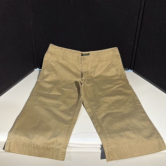 Eddie Bauer Vashon Fit Bermuda Shorts - Knee Length 16” Inseam Size 2 - Picture 10 of 11
